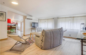 Beautiful apartment in Saint-Didier with WiFi and 1 Bedrooms